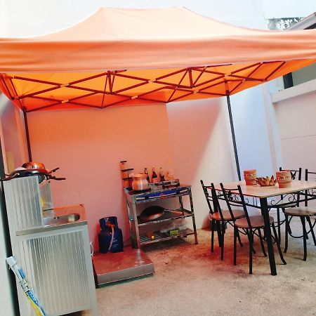 Kru Nat'S Bed & Breakfast W/ Private Rooms & Gym Bangkok Bagian luar foto