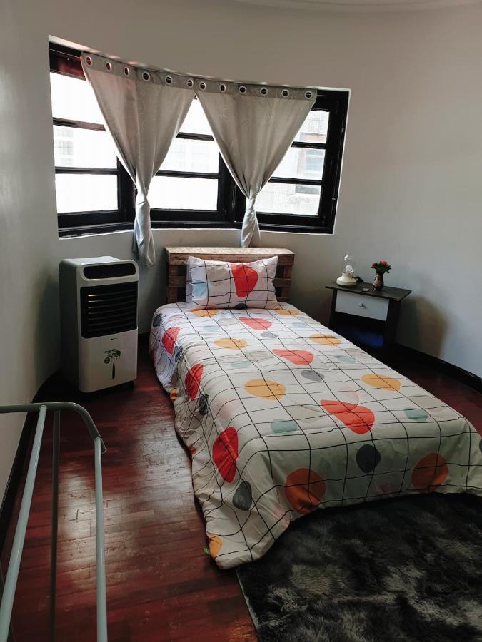 Kru Nat'S Bed & Breakfast W/ Private Rooms & Gym Bangkok Bagian luar foto